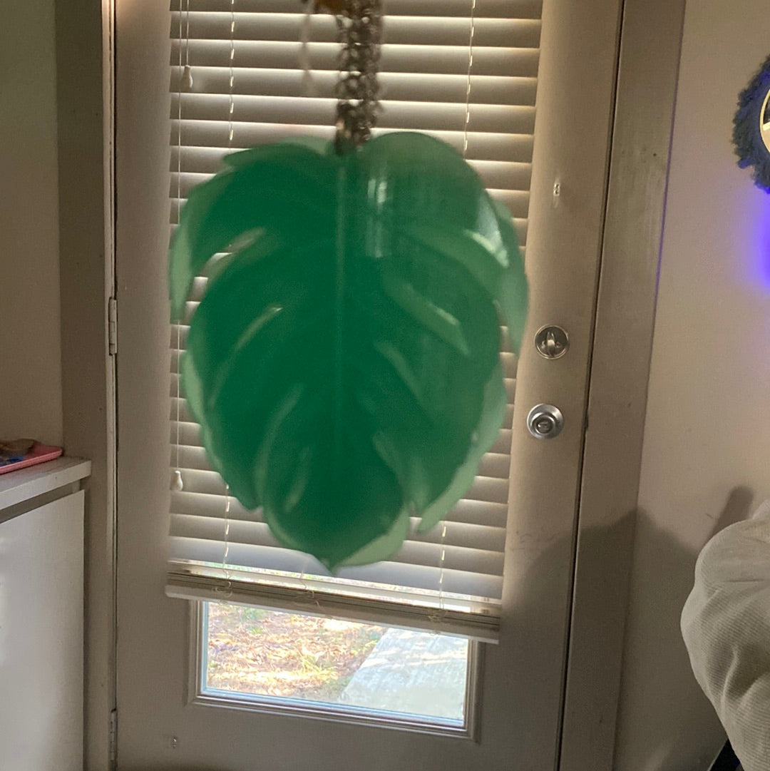 Monstera Leaf Single Sun Catcher