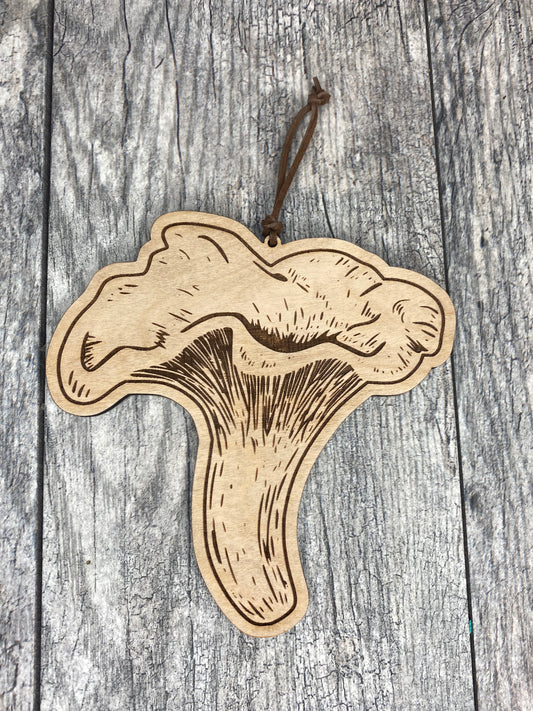 Mushrooms: 6” Chanterelle Wood + Leather